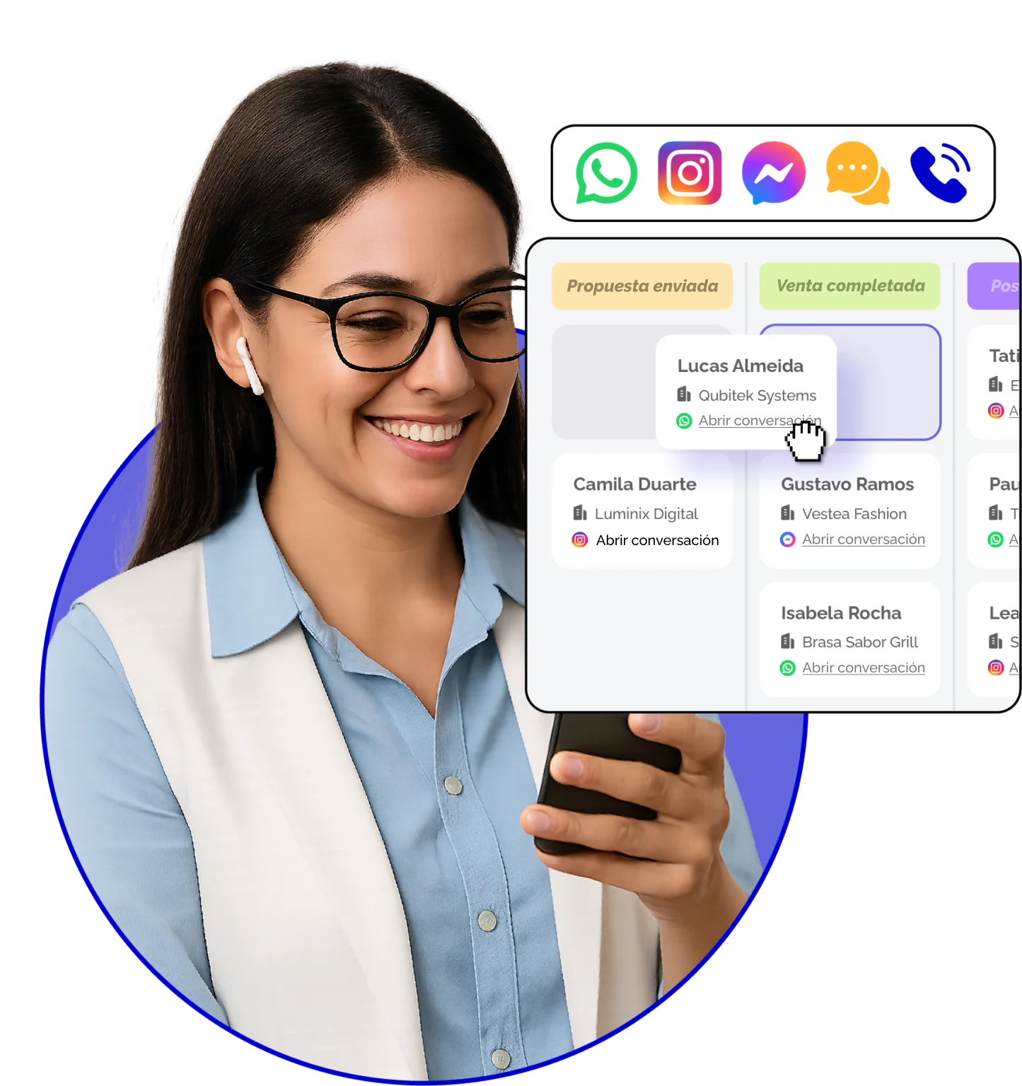 Panel de CRM con tarjetas de leads y estados de ventas